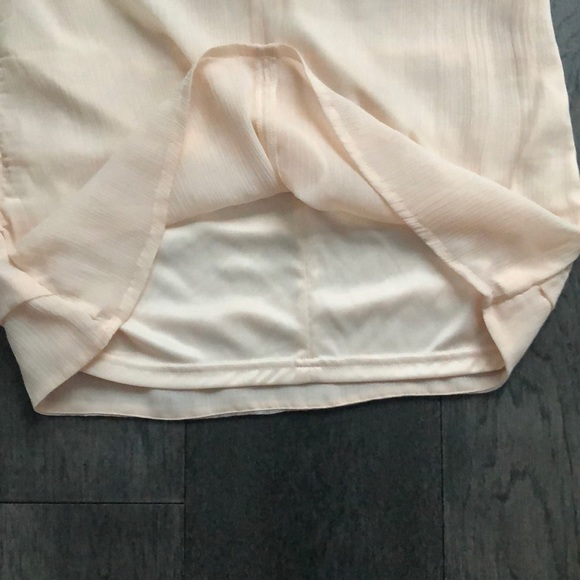 Forever 21 woman’s dress - Picture 5 of 7